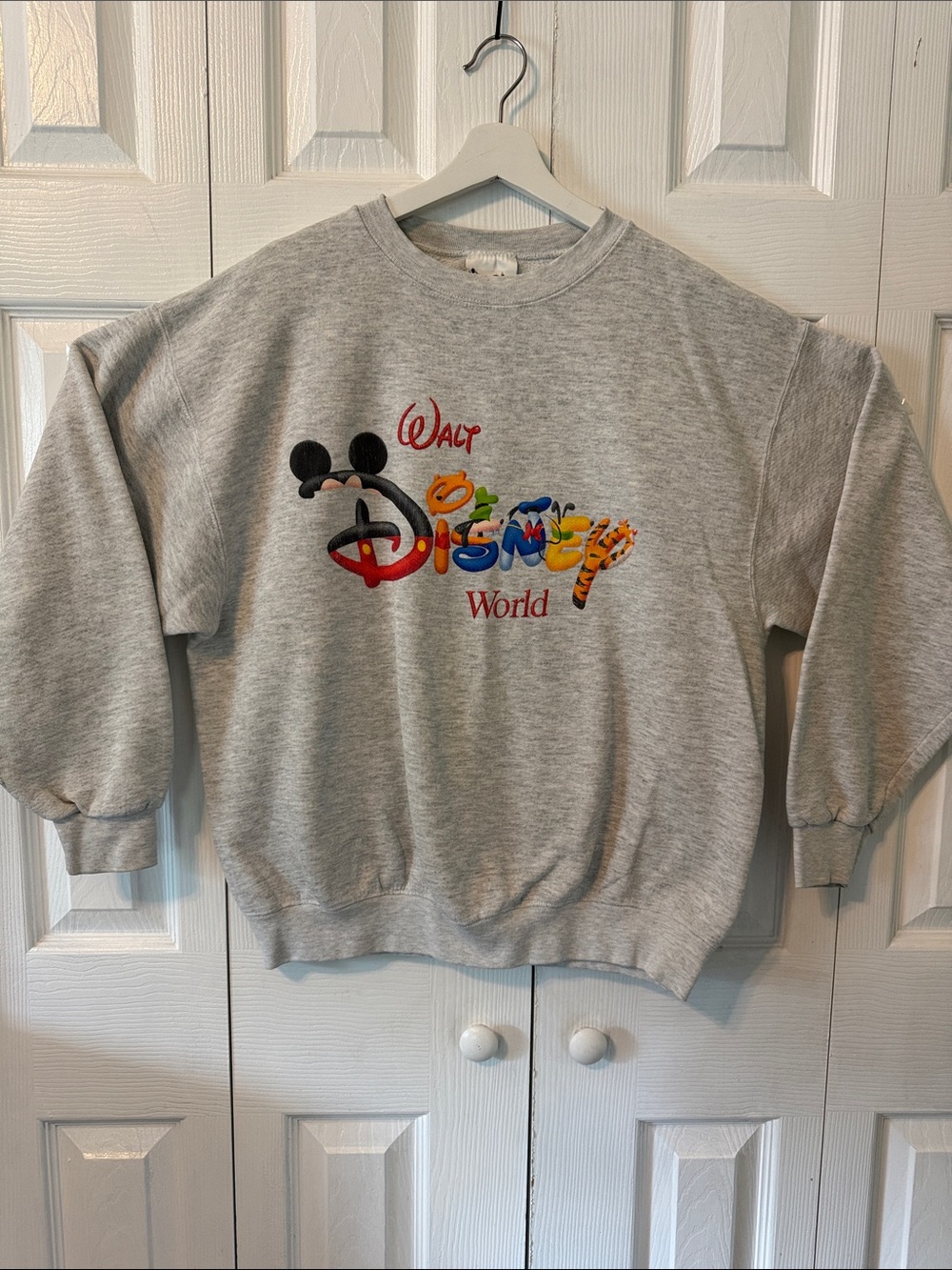 Vintage late 90's Walt Disney World pullover crewneck sweatshirt Sz L